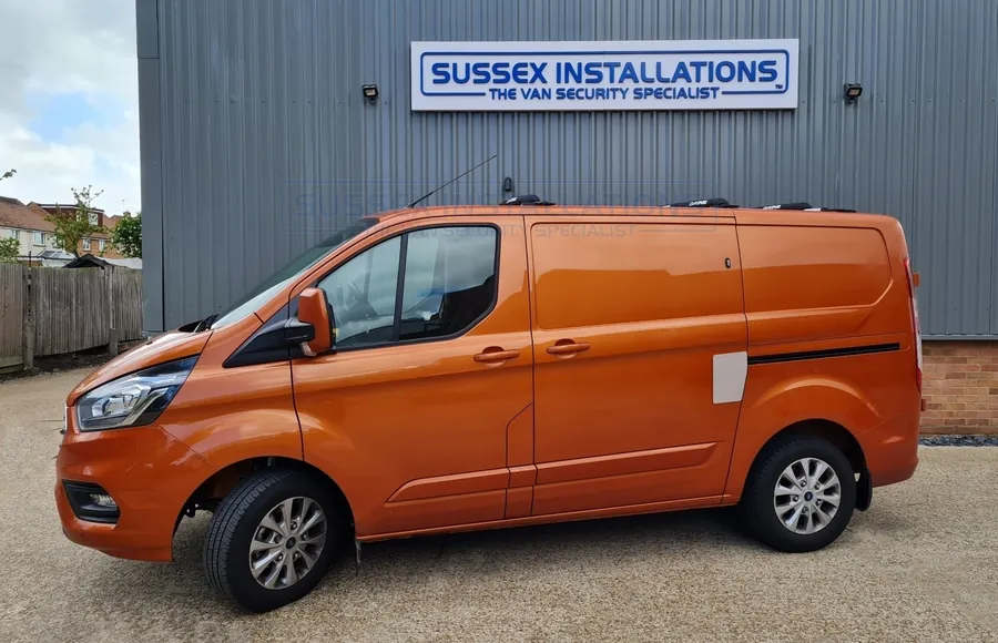 Ford Custom / Transit Custom 2013-2018 fitted with an external side load door repair shield