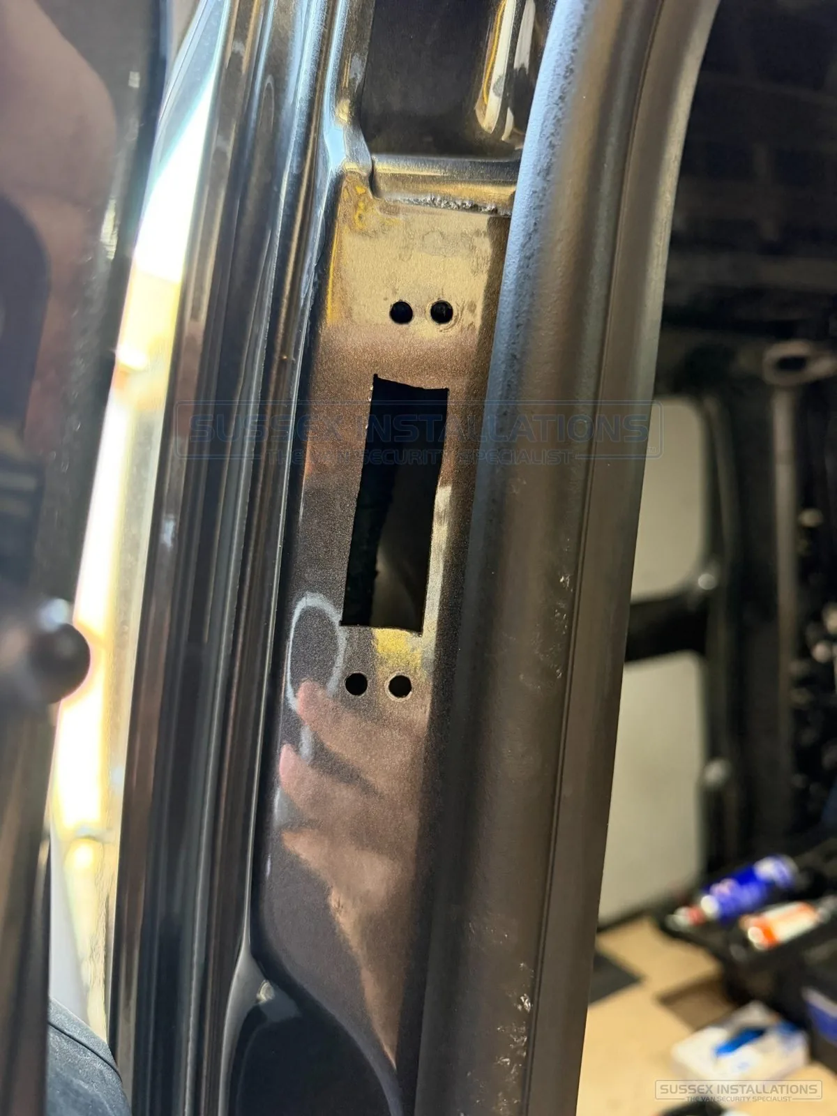 Close view of deadlock keep alignment