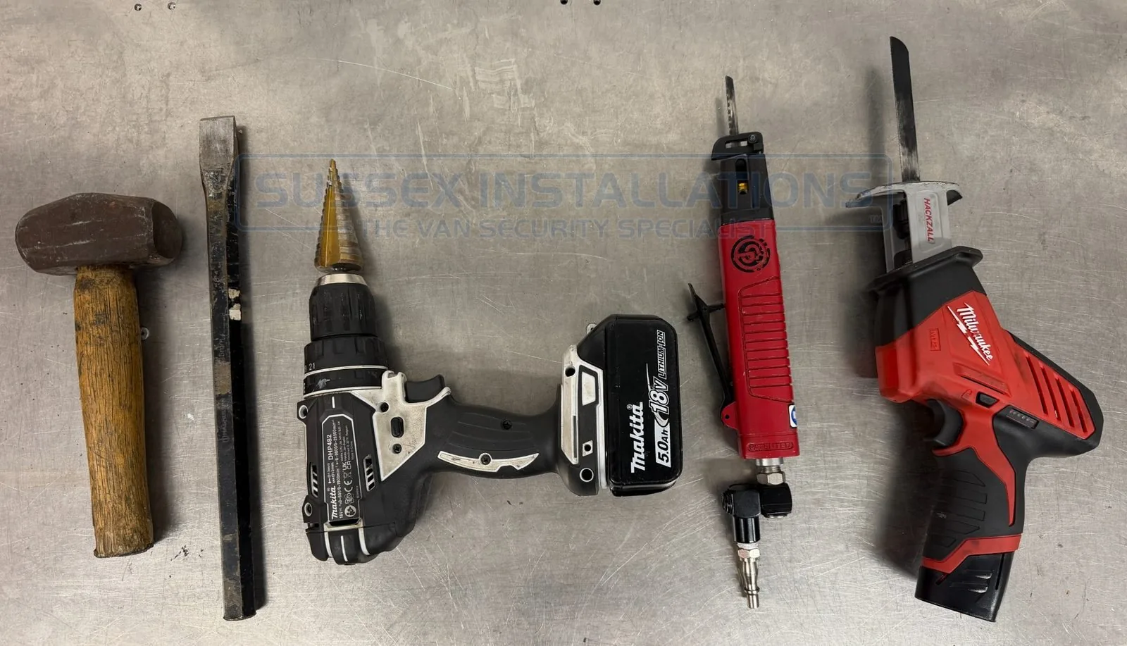 Evolution of professional deadlock fitting tools, from hammer and chisel to cone cutter, air saw and reciprocating saw